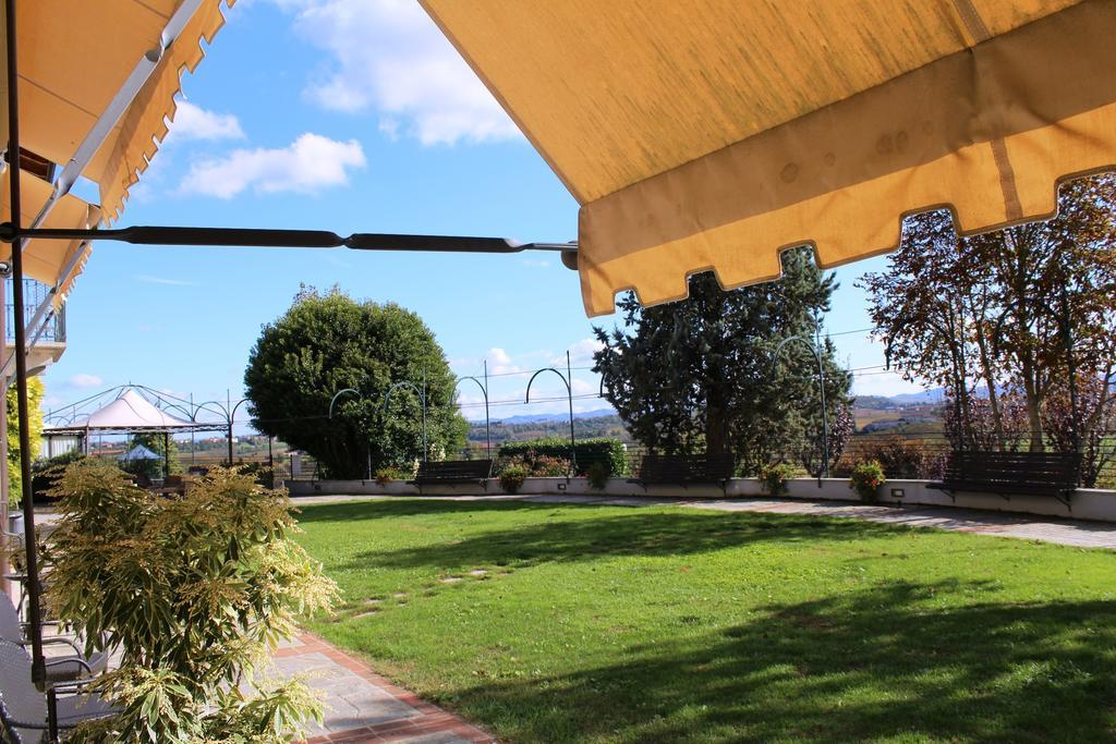 Locanda Del Boscogrande Montegrosso dʼAsti Exterior foto