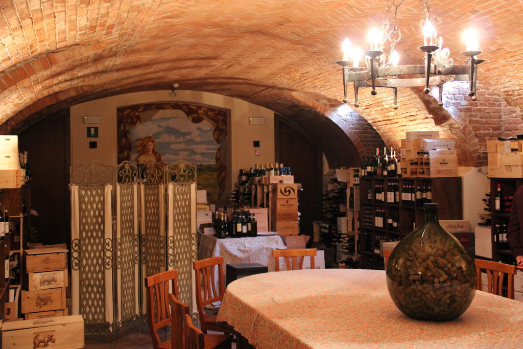 Locanda Del Boscogrande Montegrosso dʼAsti Exterior foto
